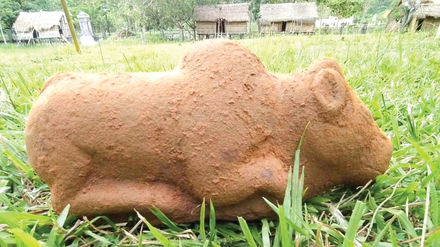 Tượng bò thần Nandi được phát hiện tại Khu di tích khảo cổ Cát Tiên. khaoco.jpg