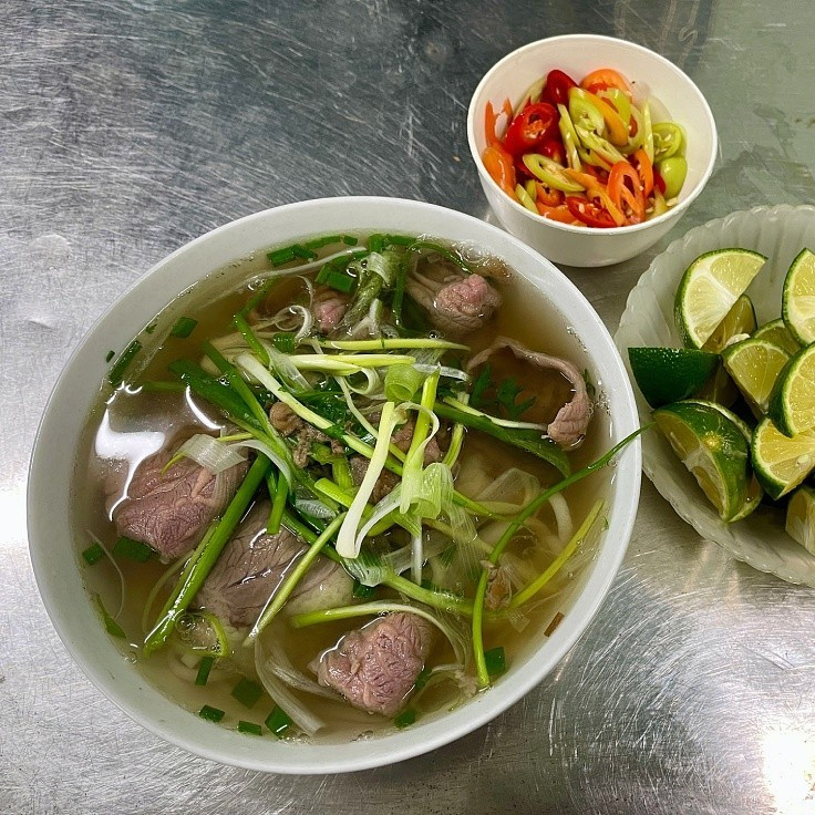 ផូ បូឡាំ (ហាណូយ)។ រូបថតរបស់ Michelin Guide Phở bò Lâm (Hà Nội). Ảnh Michelin Guide