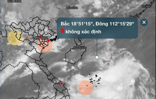 Vị trí vùng áp thấp đang hoạt động trên Biển Đông. ẢNH: CỤC KHÍ TƯỢNG THỦY VĂN Vị trí vùng áp thấp đang hoạt động trên Biển Đông. ẢNH: CỤC KHÍ TƯỢNG THỦY VĂN