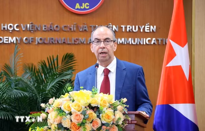 Đại sứ Đặc mệnh toàn quyền nước Cộng hòa Cuba tại Việt Nam Rogelio Polanco Fuentes. (Ảnh: Văn Điệp/TTXVN)