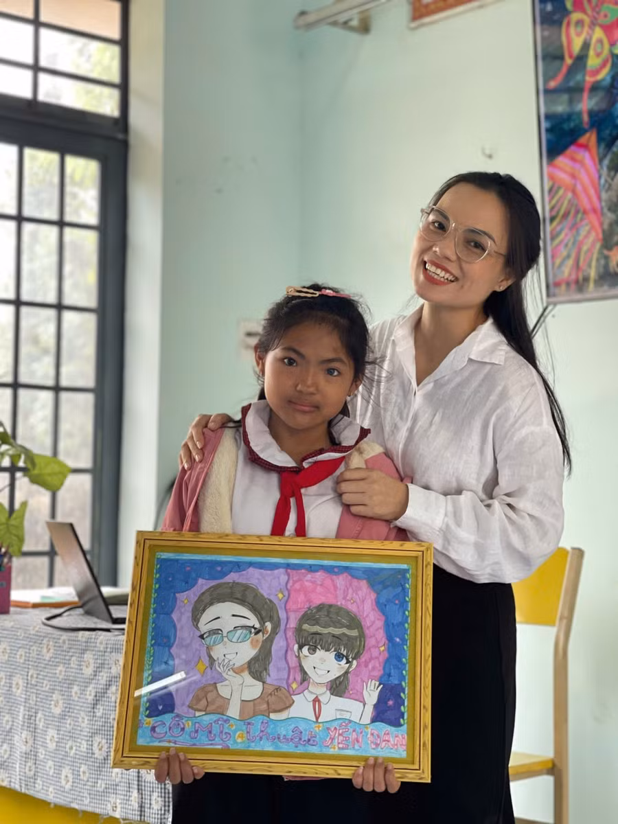 Yến Đan có niềm say mê hội hoạ từ bé.