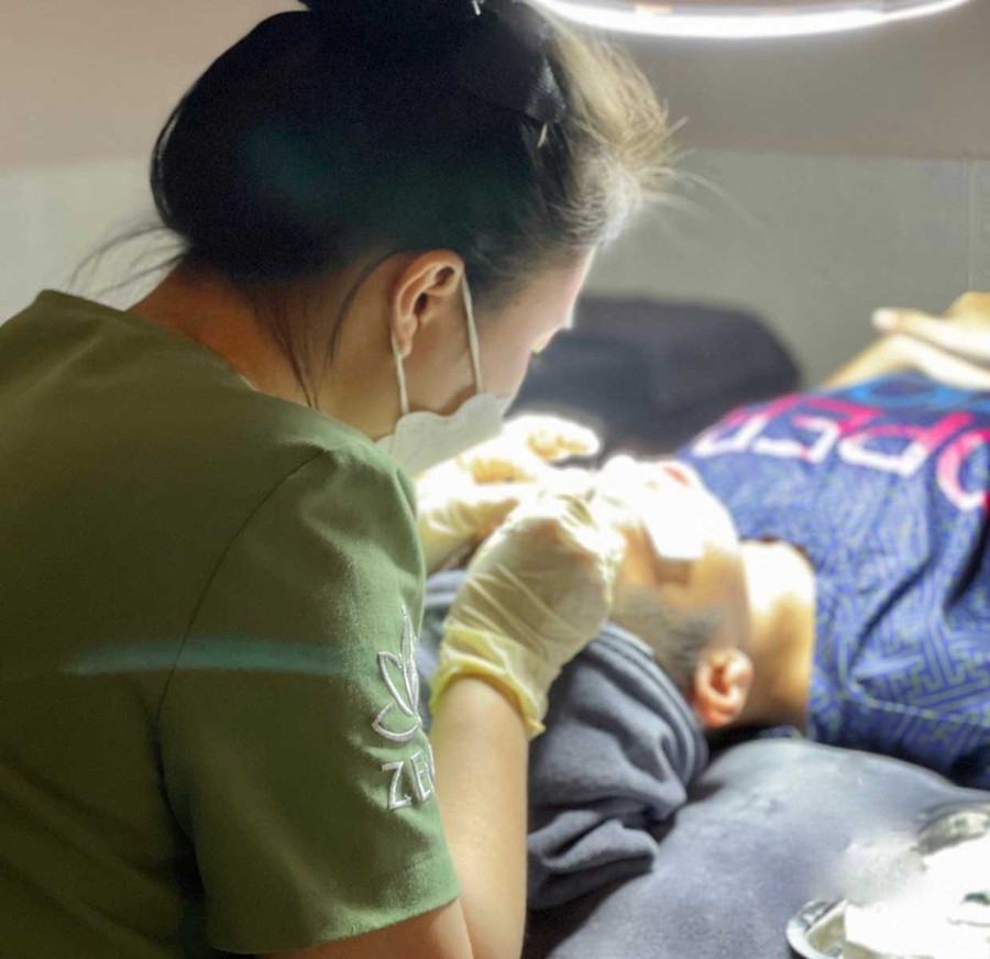 Spa Zen (đường Nguyễn Thị Định, phường Quy Nhơn Nam) đưa ra nhiều gói khuyến mãi phục vụ nhu cầu làm đẹp dịp Tết. Ảnh: SPCC