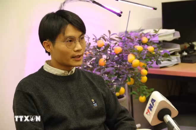 Giáo sư Nguyễn Xuân Mừng, Khoa Kỹ thuật hàng không vũ trụ, cho rằng kỷ nguyên vươn mình của đất nước ta chính là khát vọng đưa đất nước tăng trưởng và phát triển một cách mạnh mẽ. (Ảnh: Trường Giang/TTXVN)