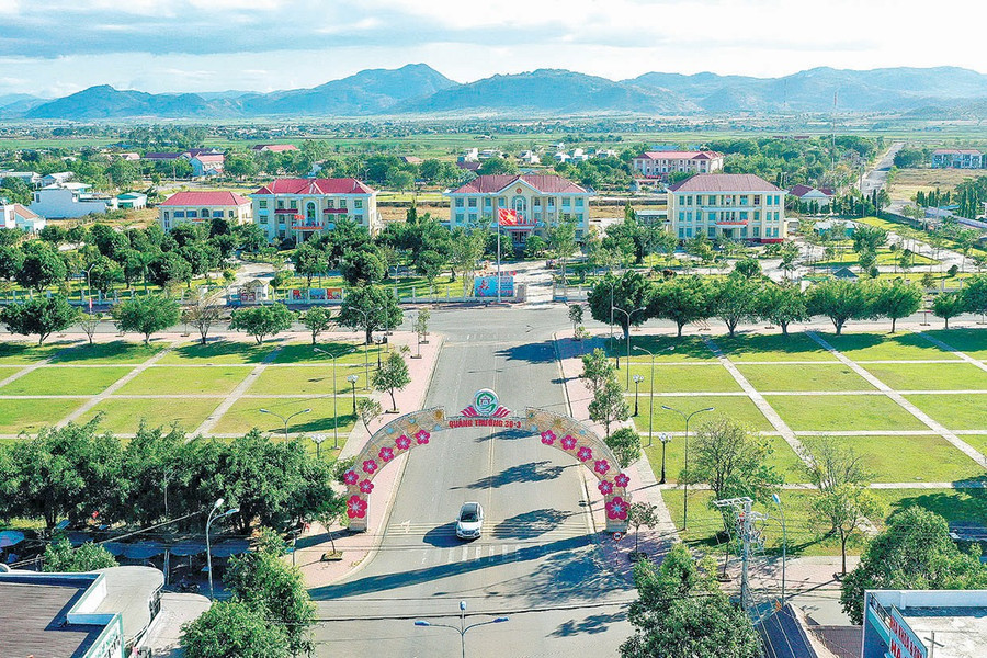 Trung tâm hành chính huyện Phú Thiện. Ảnh: Đ.T 1-pthien2.jpg