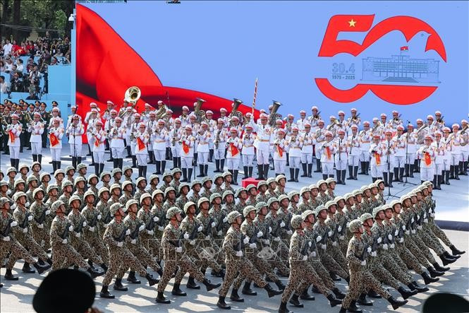 Các lực lượng tham gia tổng duyệt Lễ diễu binh, diễu hành kỷ niệm 50 năm Ngày Giải phóng miền Nam, thống nhất đất nước, sáng 27/4. Ảnh: Anh Tuấn/TTXVN Các lực lượng tham gia tổng duyệt Lễ diễu binh, diễu hành kỷ niệm 50 năm Ngày Giải phóng miền Nam, thống nhất đất nước, sáng 27/4. Ảnh: Anh Tuấn/TTXVN