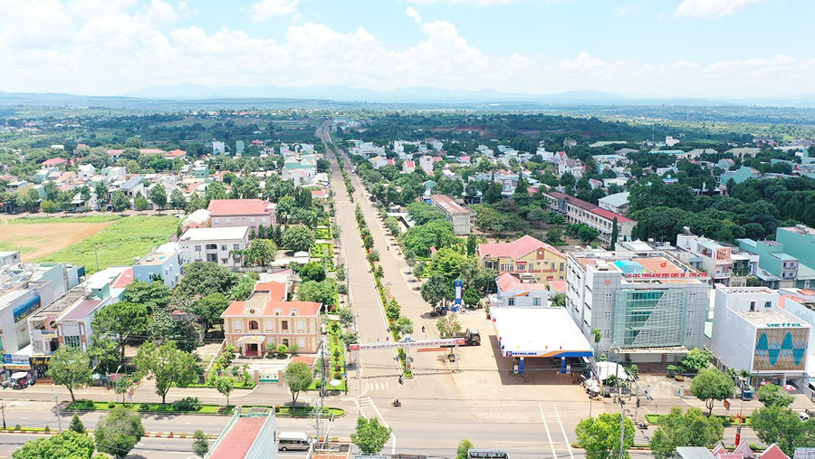 Bộ mặt Chư Sê ngày càng khang trang, sạch đẹp. Ảnh: Q.T 4t.jpg