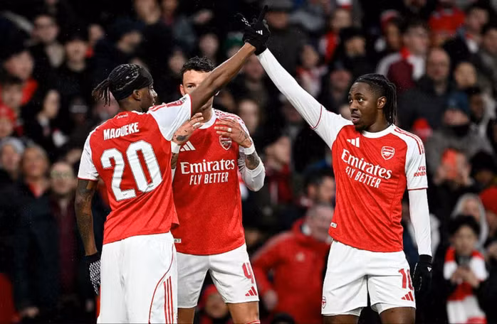 Arsenal vào vòng 5 FA Cup, thẳng tiến ở mặt trận thứ tư mùa này