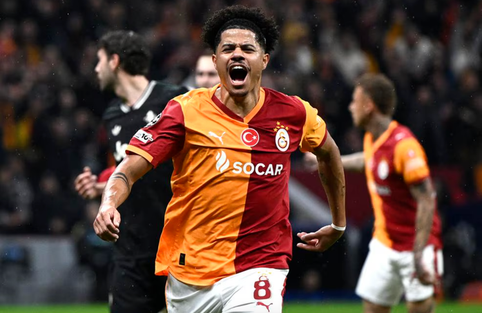 Gabriel Sara ghi bàn sớm cho chủ nhà Gaalatasaray