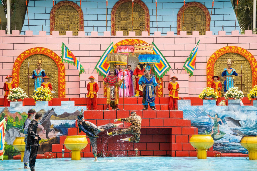 Khu du lịch Suối Tiên tái hiện truyền thuyết Sơn Tinh - Thủy Tinh trong dịp Tết