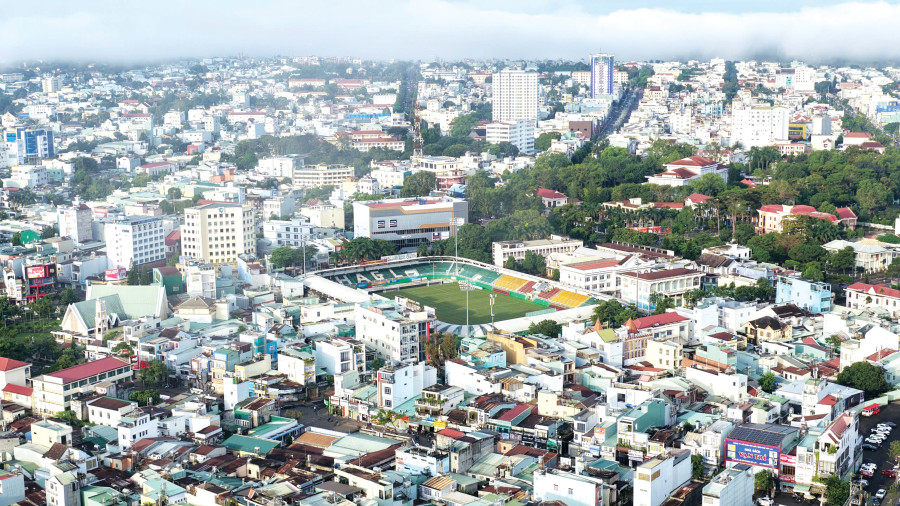 Việc chuyển sang trục liên kết ngang mở ra cơ hội kết nối mạnh mẽ hơn vùng đất Tây Nguyên trù phú với duyên hải nam Trung bộ. Ảnh: Nguyễn Dũng