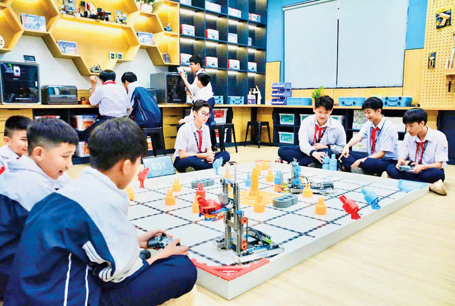 “Chuyển động” rõ nét của ngành giáo dục trong thời gian qua là đẩy mạnh chuyển đổi số và triển khai giáo dục STEM. Ảnh: T.D