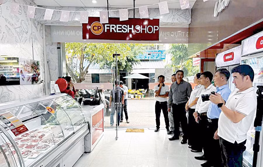 Fresh shop của Công ty Cổ phần Chăn nuôi C.P Việt Nam ở 69 Tôn Đức Thắng (phường Quy Nhơn). Ảnh: T.Lợi