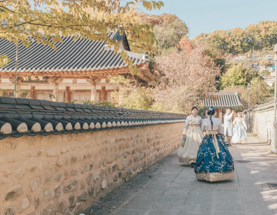 Đến Hàn Quốc ăn canh bánh gạo có ý nghĩa sự trường thọ và một năm mới khởi sắc. ẢNH: BK