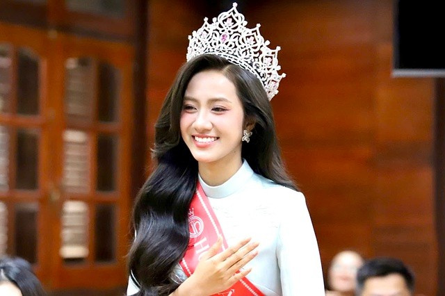 Hoa hậu Việt Nam 2024 Hà Trúc Linh truyền cảm hứng cho sinh viên Đắk Lắk. ẢNH: T.X Hoa hậu Việt Nam 2024 Hà Trúc Linh truyền cảm hứng cho sinh viên Đắk Lắk. ẢNH: T.X