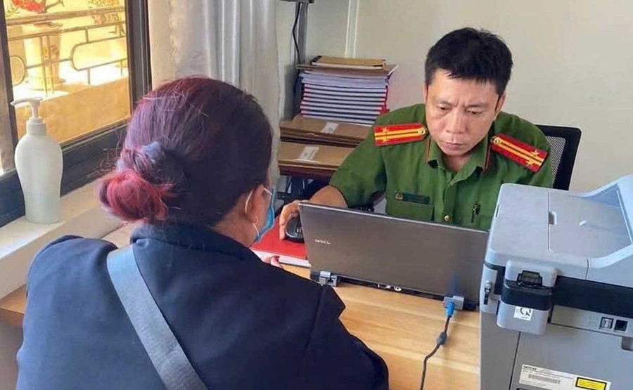 Cơ quan CA tiến hành xử lý hành chính 1 trường hợp đăng tải thông tin sai sự thật lên mạng xã hội Facebook. Ảnh: K.A Cơ quan CA tiến hành xử lý hành chính 1 trường hợp đăng tải thông tin sai sự thật lên mạng xã hội Facebook. Ảnh: K.A