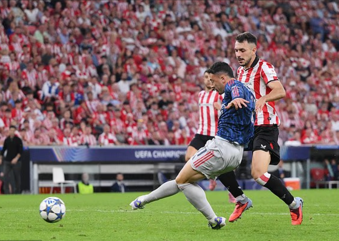 Gabriel Martinelli tạo sự khác biệt chỉ chưa đầy 1 phút sau khi vào sân. Gabriel Martinelli tạo sự khác biệt chỉ chưa đầy 1 phút sau khi vào sân.