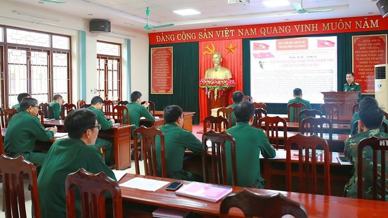 Một buổi sinh hoạt về lan tỏa thông tin tích cực trên không gian mạng Internet của Ban Chỉ huy Quân sự thành phố Nam Định, tỉnh Nam Định (cũ). Một buổi sinh hoạt về lan tỏa thông tin tích cực trên không gian mạng Internet của Ban Chỉ huy Quân sự thành phố Nam Định, tỉnh Nam Định (cũ).