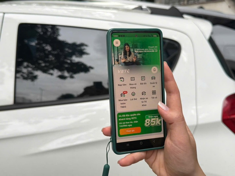 Từ ngày 1/10: Lái xe cần có tài khoản giao thông để qua trạm thu phí. (Ảnh: PV/Vietnam+) Từ ngày 1/10: Lái xe cần có tài khoản giao thông để qua trạm thu phí. (Ảnh: PV/Vietnam+)