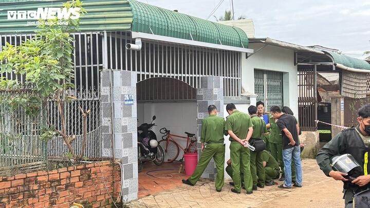 Cơ quan chức năng lấy lời khai những người có liên quan. Cơ quan chức năng lấy lời khai những người có liên quan.