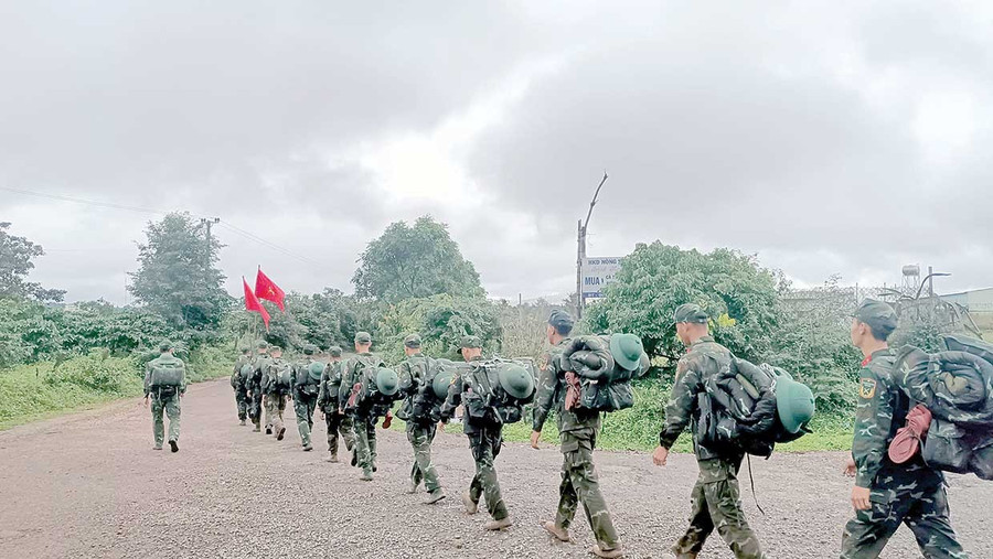 Cán bộ, chiến sĩ Tiểu đoàn Bộ binh 50 cơ động lực lượng bảo vệ biên giới. Ảnh: V.H Cán bộ, chiến sĩ Tiểu đoàn Bộ binh 50 cơ động lực lượng bảo vệ biên giới. Ảnh: V.H