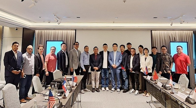 Các đại biểu tham dự hội nghị thành lập Liên đoàn Thể thao Điện tử Đông Nam Á (Ảnh: VIRESA) Các đại biểu tham dự Hội nghị thành lập Liên đoàn Thể thao Điện tử Đông Nam Á (Ảnh: VIRESA)
