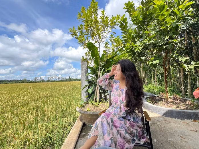 Thức uống không quá đắt, lại được chụp hình miễn phí nên nhiều bạn trẻ đến đây lưu giữ khoảnh khắc thiên nhiên