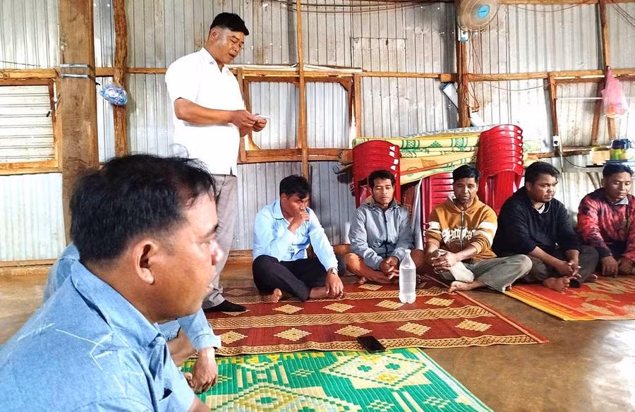 Tổ chức kiểm điểm các đối tượng tin theo “Tin lành Đê ga” tại xã Bờ Ngoong.