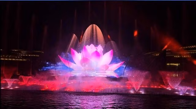 Nhạc nước ở Delight Park Đà Lạt - Công viên Giải trí hoa và Ánh sáng nghệ thuật. ẢNH: LÂM VIÊN