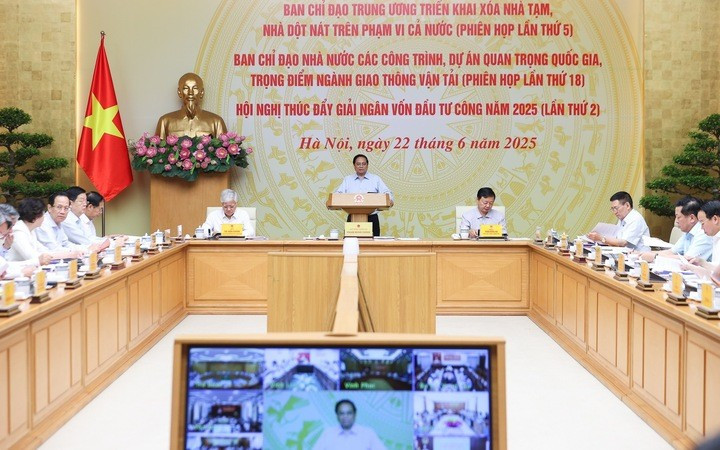 Toàn cảnh cuộc họp. Ảnh: VGP 22tt.jpg