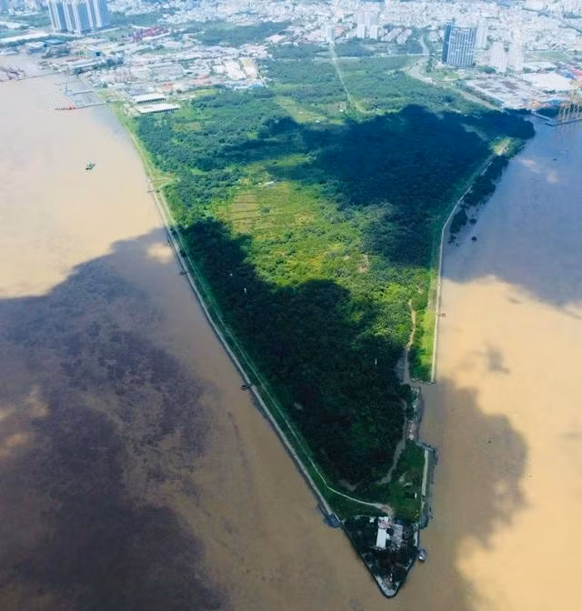 Khu đô thị mới Saigon Pennisula (còn được gọi là dự án Mũi Đèn Đỏ) của Tập đoàn Vạn Thịnh Phát ở ngã ba sông Sài Gòn, Q.7, TP.HCM. ẢNH: THANH NIÊN