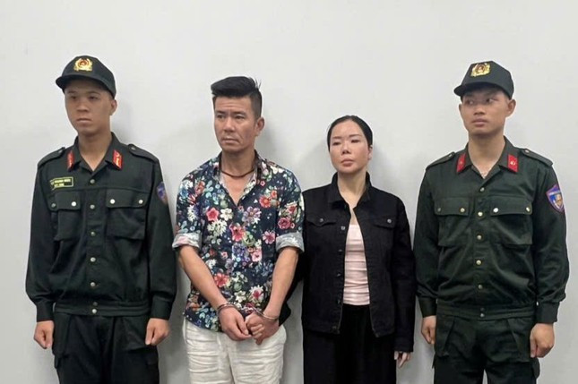 Vợ chồng Mai Anh tại cơ quan Công an. Vợ chồng Mai Anh tại cơ quan Công an.