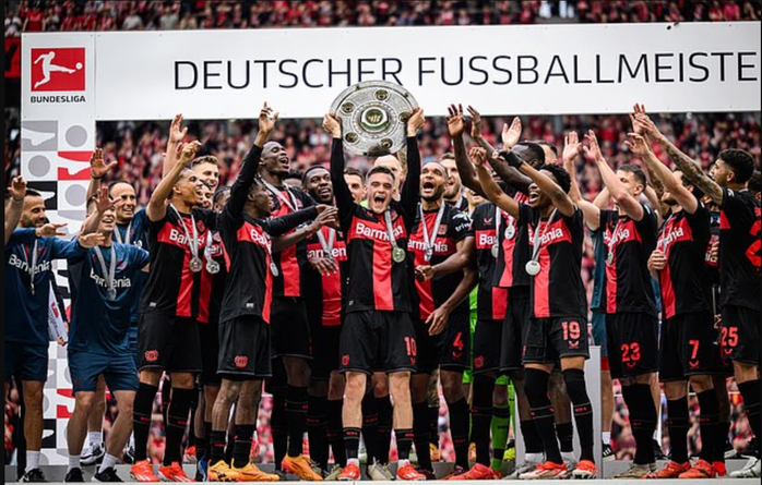 Florian Wirtz cùng Leverkusen giành cú đúp danh hiệu mùa 2023-2024 Florian Wirtz cùng Leverkusen giành cú đúp danh hiệu mùa 2023-2024