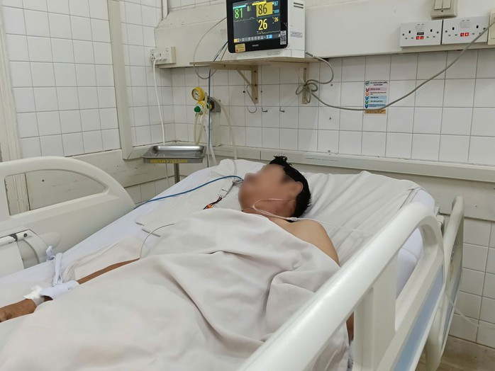 Từ đầu năm đến nay, Bệnh viện Bệnh nhiệt đới (TP HCM) tiếp nhận khoảng 4-5 ca viêm não do biến chứng zona thần kinh Từ đầu năm đến nay, Bệnh viện Bệnh nhiệt đới (TP HCM) tiếp nhận khoảng 4-5 ca viêm não do biến chứng zona thần kinh