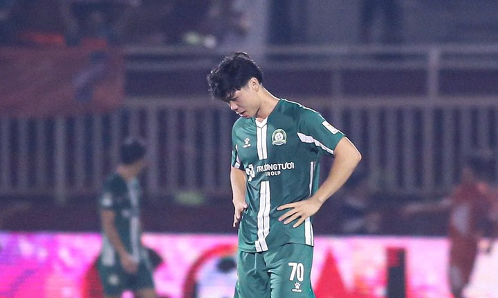 Công Phượng đá hỏng phạt đền. congphuong.jpg