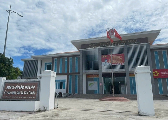 UBND xã Vạn Thạnh, huyện Vạn Ninh, tỉnh Khánh Hòa UBND xã Vạn Thạnh, huyện Vạn Ninh, tỉnh Khánh Hòa