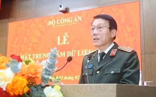 Bộ trưởng Lương Tam Quang phát biểu chỉ đạo tại lễ ra mắt. ẢNH: BỘ CÔNG AN