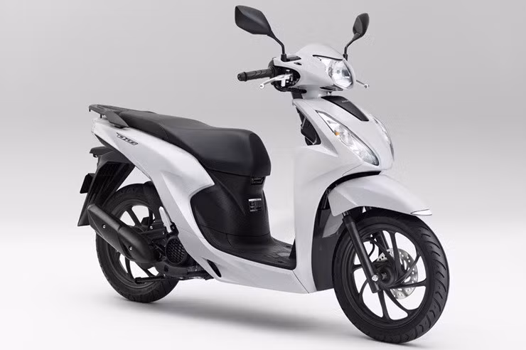Honda Dio 110.