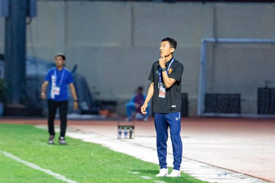 HLV Choi Won-kwon chưa tạo ấn tượng tại V-League (Ảnh: CLB THANH HÓA) HLV Choi Won-kwon chưa tạo ấn tượng tại V-League (Ảnh: CLB THANH HÓA)