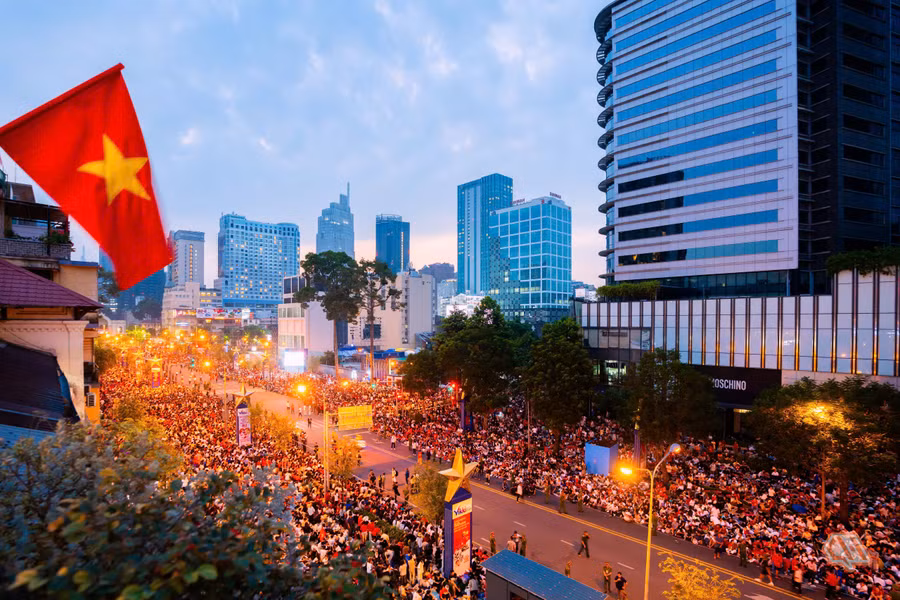 Những khoảnh khắc "tuyệt đối điện ảnh" đến từ tay máy trẻ. Ảnh: NVCC