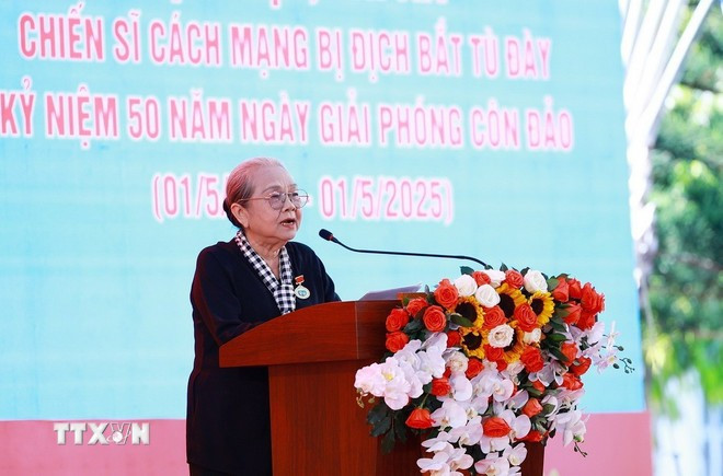 Bà Hoàng Thị Khánh, Trưởng Ban Liên lạc toàn quốc các chiến sỹ cách mạng Việt Nam bị địch bắt tù đày phát biểu. (Ảnh: Dương Giang/TTXVN) Bà Hoàng Thị Khánh, Trưởng Ban Liên lạc toàn quốc các chiến sỹ cách mạng Việt Nam bị địch bắt tù đày phát biểu. (Ảnh: Dương Giang/TTXVN)