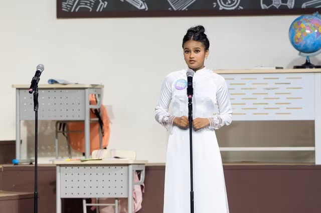 Laisha DAM thuyết trình