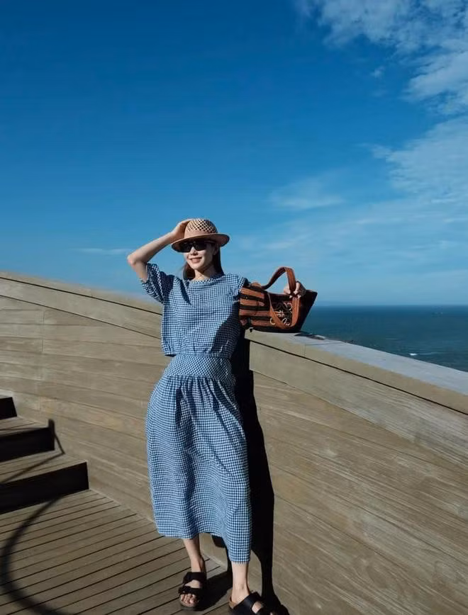 ẢNH: @MINHHANG2206