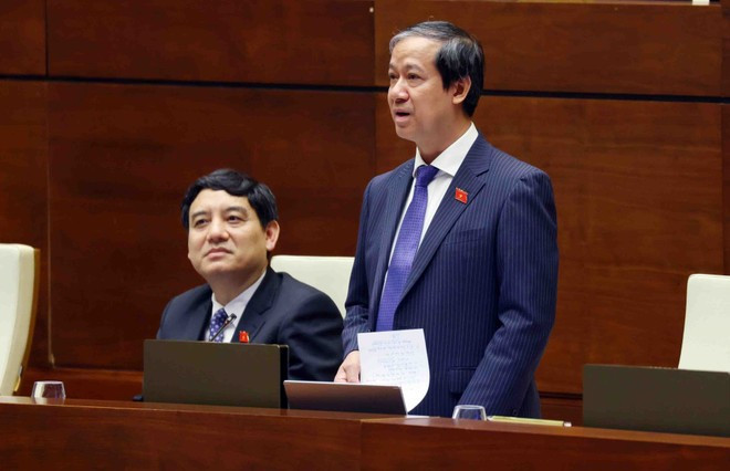 Bộ trưởng Bộ Giáo dục và Đào tạo Nguyễn Kim Sơn giải trình, làm rõ một số vấn đề đại biểu Quốc hội nêu. (Ảnh: Phạm Kiên/TTXVN) Bộ trưởng Bộ Giáo dục và Đào tạo Nguyễn Kim Sơn giải trình, làm rõ một số vấn đề đại biểu Quốc hội nêu. (Ảnh: Phạm Kiên/TTXVN)