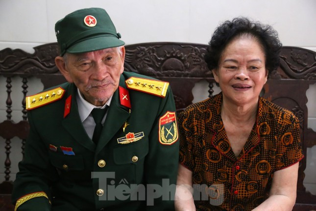 Ông Thanh cùng vợ là bà Nguyễn Thị Hải Ông Thanh cùng vợ là bà Nguyễn Thị Hải