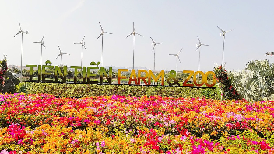 Trang trại Tiên Tiến Farm & Zoo. Ảnh: T.N.Đ 1tnd.jpg