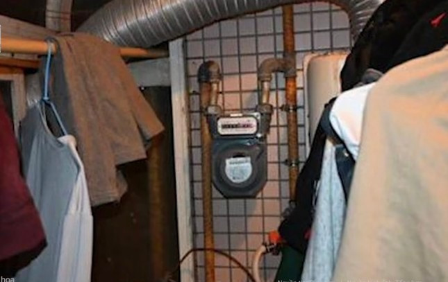 Máy nước nóng dùng gas trong căn hộ có 4 người Việt tử vong. Máy nước nóng dùng gas trong căn hộ có 4 người Việt tử vong.