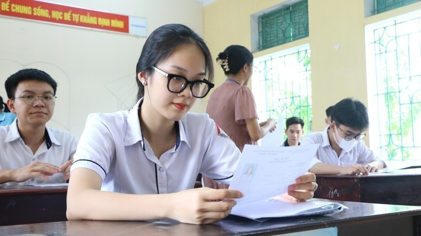 Thủ tướng Chính phủ vừa có công điện về việc tổ chức kỳ thi tốt nghiệp THPT, tuyển sinh đầu cấp năm 2025 an toàn, nghiêm túc, khách quan... Ảnh nguồn internet ky-thi-tn.jpg