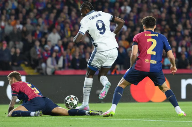 Marcus Thuram đánh gót mở tỉ số ở giây thứ 20 Marcus Thuram đánh gót mở tỉ số ở giây thứ 20