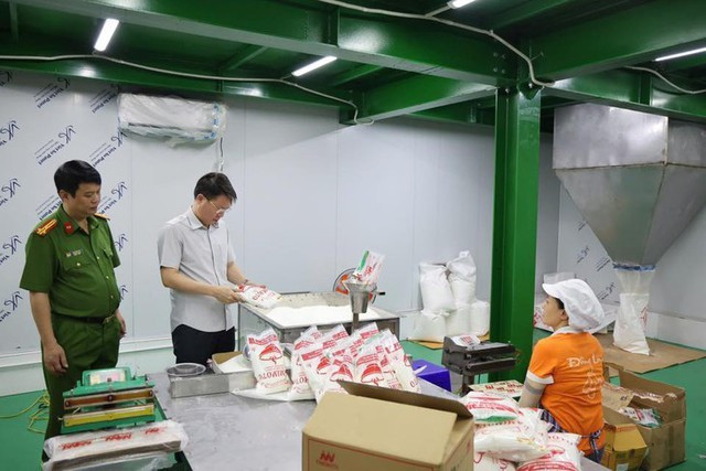 Xưởng sản xuất mì chính giả của Công ty TNHH Famimoto Việt Nam. Ảnh: Công an tỉnh Phú Thọ Xưởng sản xuất mì chính giả của Công ty TNHH Famimoto Việt Nam. Ảnh: Công an tỉnh Phú Thọ
