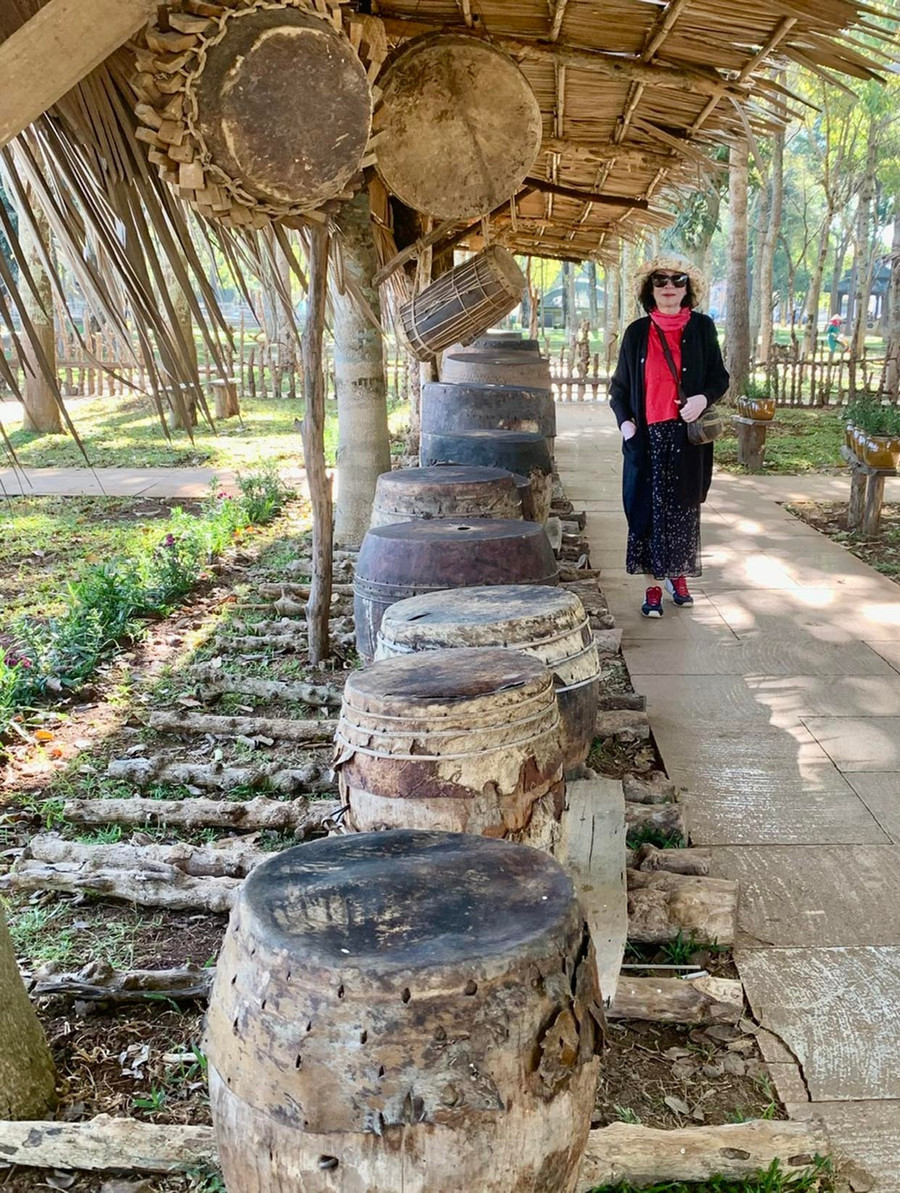 Trống hơ gơr tại không gian trưng bày “Thiên đường Tây Nguyên-Gia Lai” (Quảng trường Đại Đoàn Kết, TP. Pleiku) năm 2023. Ảnh: B.Q.V 1bqv.jpg